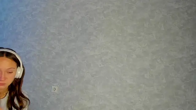 EllaSky xoxo online show from 10/07/25, 07:00