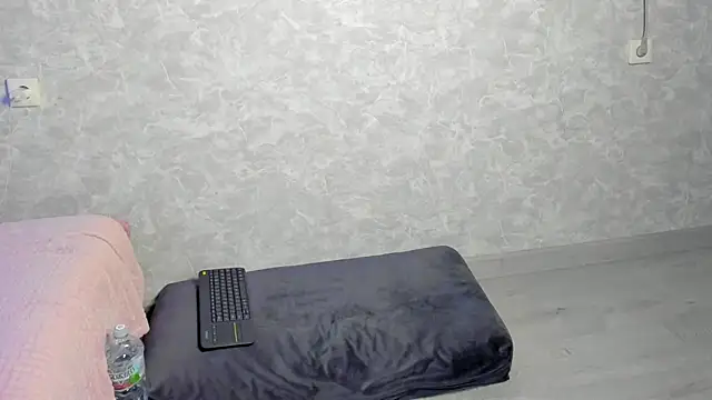 EllaSky xoxo online show from 10/24/25, 09:55