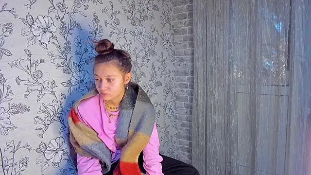 EllaSky xoxo online show from 11/16/25, 11:43