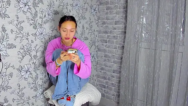 EllaSky xoxo online show from 11/23/25, 07:35