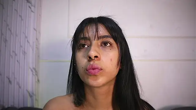 Alyssa jones online show from 07/02/26, 04:29