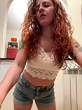 Snapshot of Nala_95 chatting on 12/08/24, 11:14 Nala 95 online show from 12/08/24, 11:14