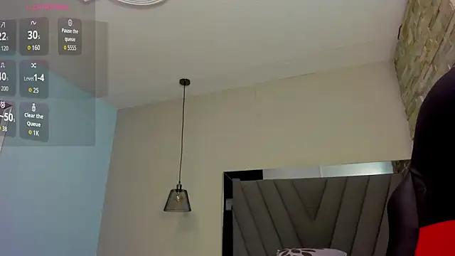 LIANEUMANN online show from 09/22/25, 07:49