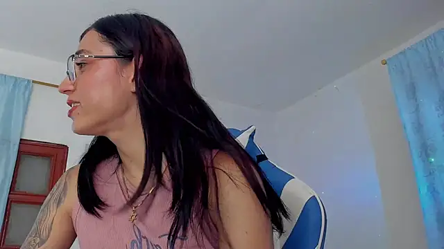 Camila TransGirl online show from 11/04/25, 06:51