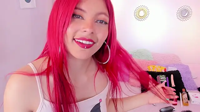 cloee love online show from 03/19/25, 09:27