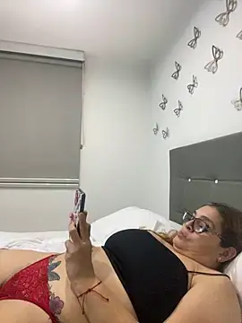 Snapshot of AntonellaAlondra4 chatting on 12/16/24, 04:34 AntonellaAlondra4 online show from 12/16/24, 04:34