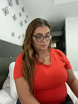 Snapshot of AntonellaAlondra4 chatting on 02/21/25, 05:31 AntonellaAlondra4 online show from 02/21/25, 05:31