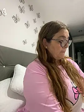 Snapshot of AntonellaAlondra4 chatting on 02/23/25, 05:01 AntonellaAlondra4 online show from 02/23/25, 05:01