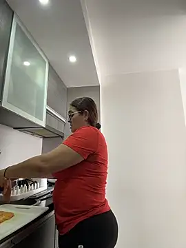 AntonellaAlondra4 online show from 05/08/26, 05:07