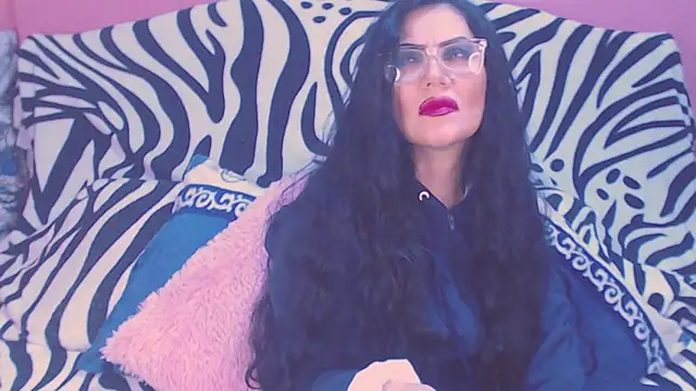 Snapshot of Ary_z chatting on 10/31/25, 03:29 Ary z online show from 10/31/25, 03:29