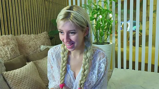 -Violetttttka online show from 09/09/25, 09:36