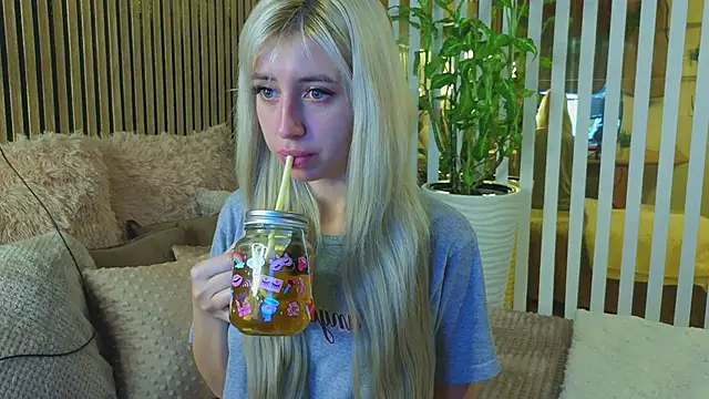 -Violetttttka online show from 09/11/25, 08:42