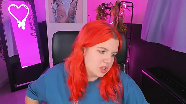 NielletaBlossom online show from 12/13/24, 08:20