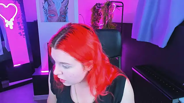 NielletaBlossom online show from 12/19/24, 08:23