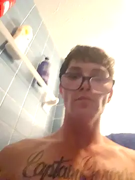 Snapshot of potholder420 chatting on 09/28/25, 10:31 potholder420 online show from 09/28/25, 10:31