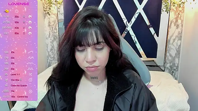 Violet m online show from 12/11/24, 12:33