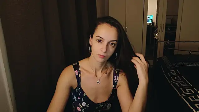 karlaolivia online show from 12/10/24, 06:38
