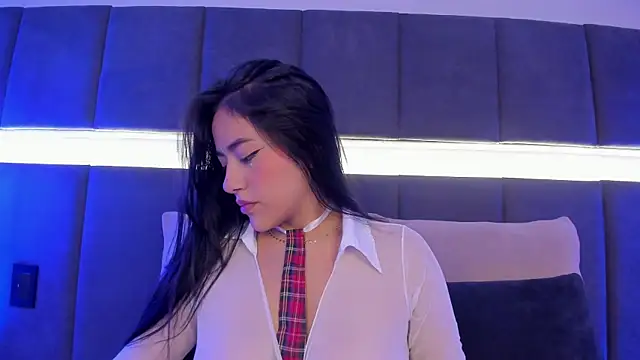 nicolle pierce online show from 01/19/25, 12:28