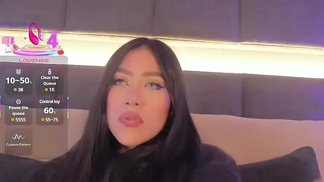 nicolle pierce online show from 03/10/25, 12:26