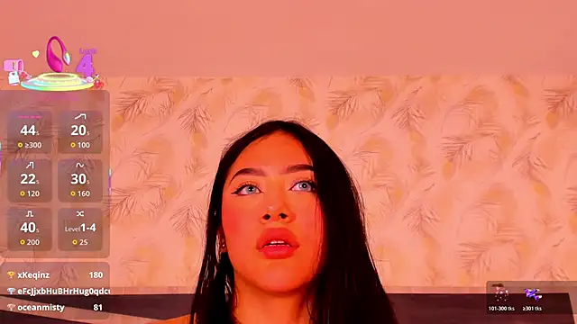 nicolle pierce online show from 12/13/25, 07:53