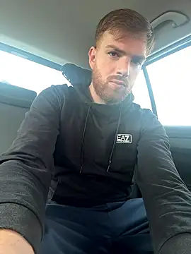 Maicolino96 online show from 11/02/25, 11:01