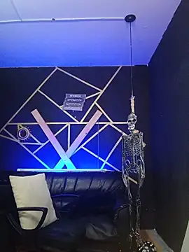 Gelena Black online show from 10/17/25, 12:08