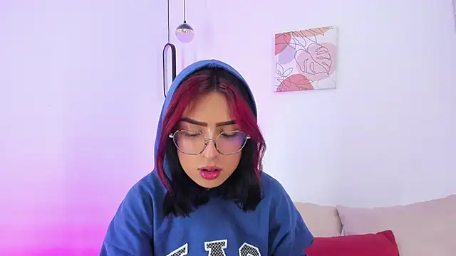 Snapshot of samantha__fairy chatting on 12/11/24, 01:06 samantha fairy online show from 12/11/24, 01:06