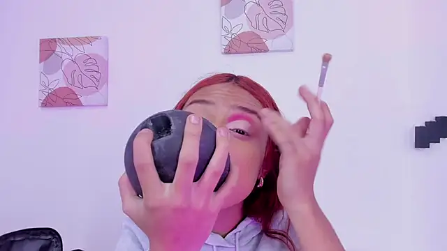 Snapshot of samantha__fairy chatting on 03/09/25, 01:04 samantha fairy online show from 03/09/25, 01:04