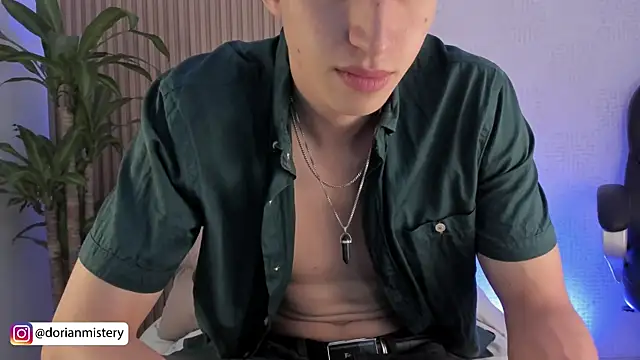 Dorianmistery2322  online show from 09/30/25, 10:59