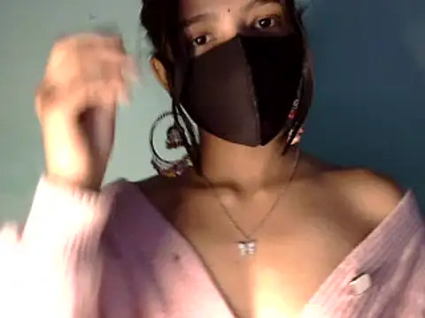 Cute Alaina online show from 01/12/25, 02:56