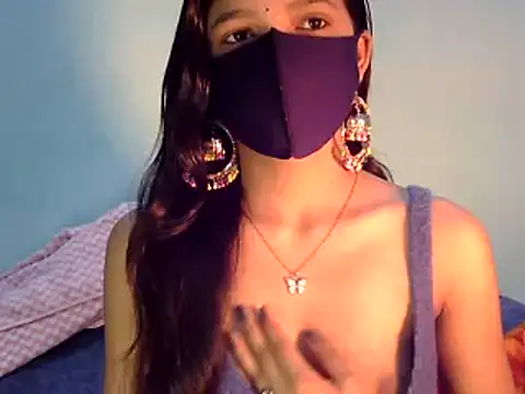 Cute Alaina online show from 01/21/25, 11:45
