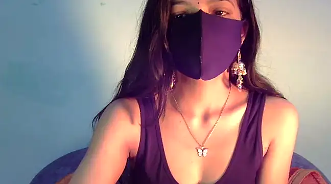 Cute Alaina online show from 02/09/25, 01:00