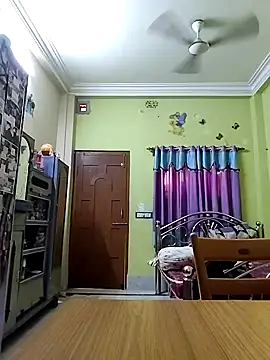 Royalgirl667 online show from 12/08/24, 08:51