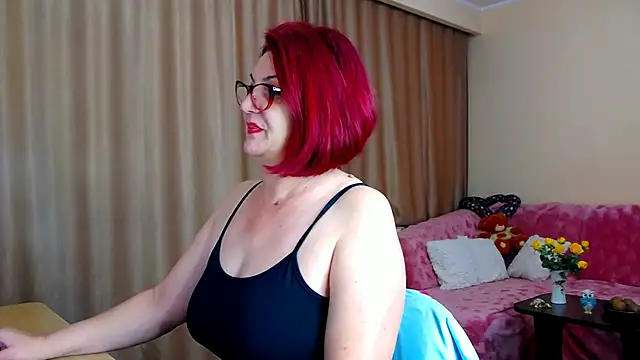 Snapshot of EdithCharm chatting on 11/24/25, 03:56 EdithCharm online show from 11/24/25, 03:56