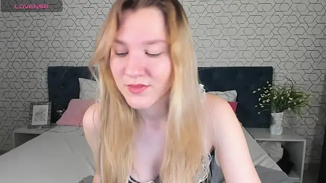Mariel Brown online show from 01/11/25, 11:34