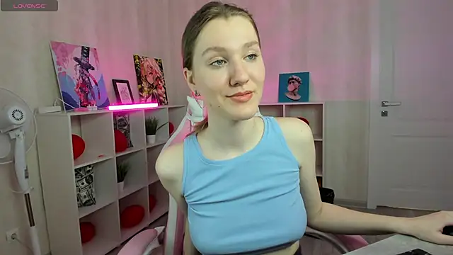 Mariel Brown online show from 03/18/25, 01:31