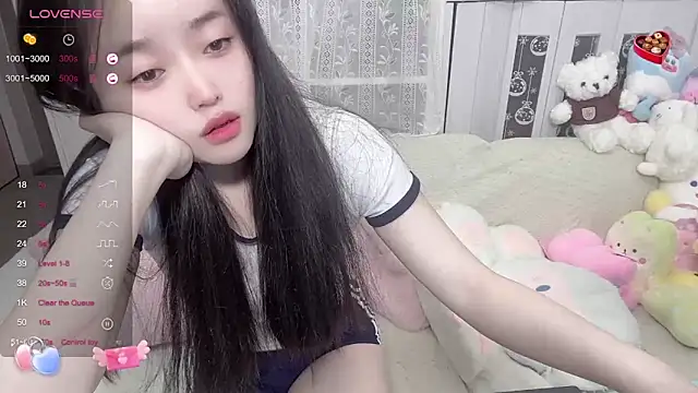 Mia-6688 online show from 01/03/25, 12:19