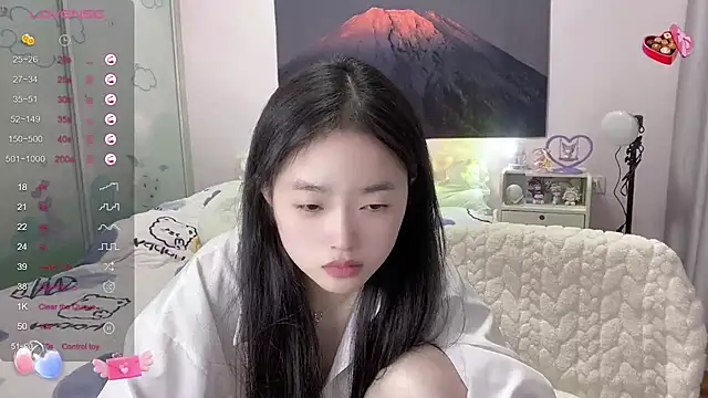 Mia-6688 online show from 02/04/25, 04:18