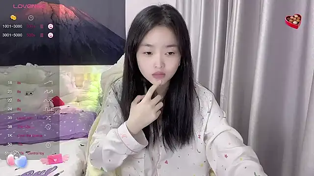 Mia-6688 online show from 02/26/25, 07:16