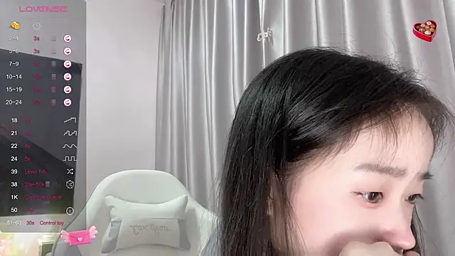 Mia-6688 online show from 03/03/25, 12:04