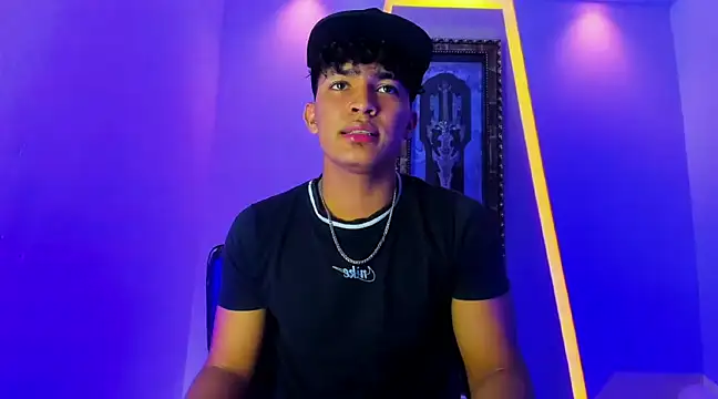 jamescurli  online show from 12/17/24, 07:40