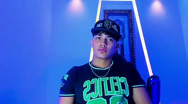 jamescurli  online show from 12/19/24, 07:29