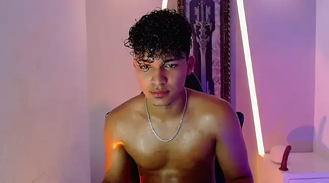 jamescurli  online show from 12/23/24, 06:00