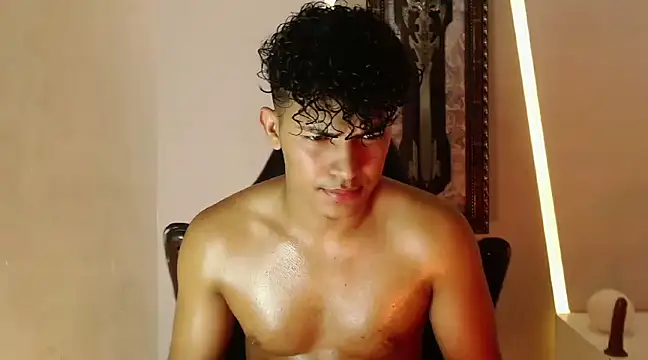 jamescurli  online show from 12/29/24, 08:11