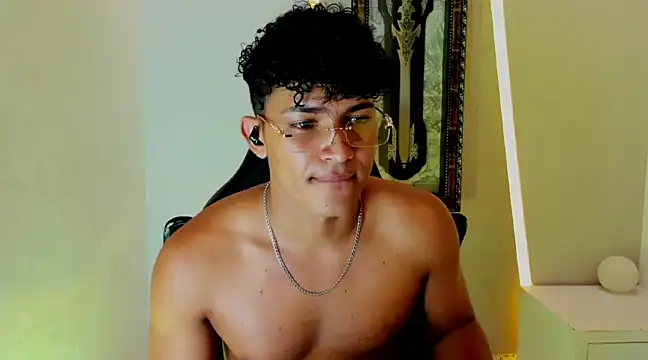 jamescurli  online show from 01/05/25, 09:48