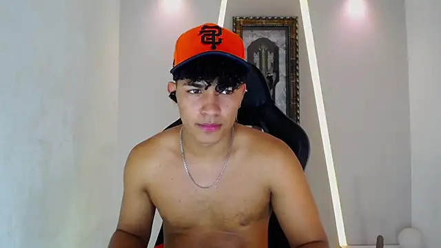 jamescurli  online show from 01/14/25, 07:59