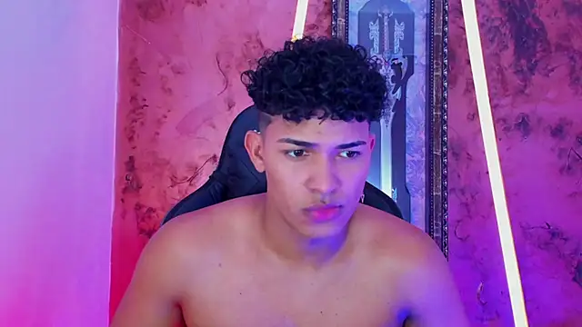 jamescurli  online show from 01/24/25, 04:16