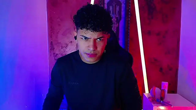 jamescurli  online show from 01/27/25, 04:41