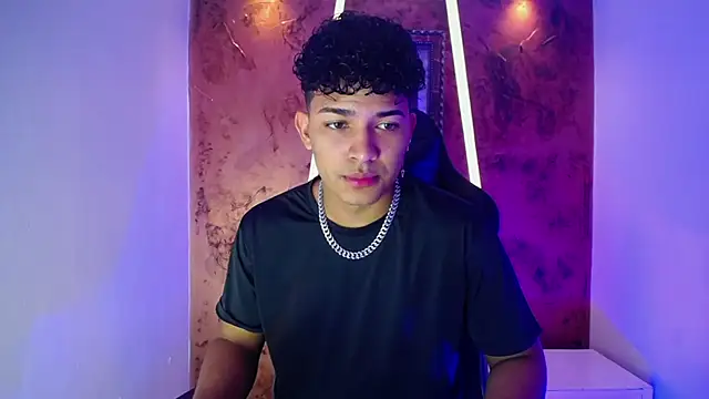 jamescurli  online show from 01/31/25, 04:25