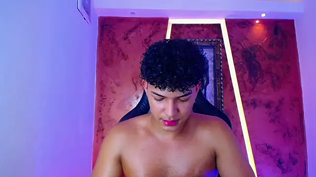 jamescurli  online show from 03/01/25, 11:17